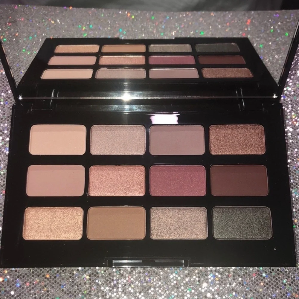 🌿 LAURA GELLER The Casual Collection Multi-Finish Eyeshadow Palette